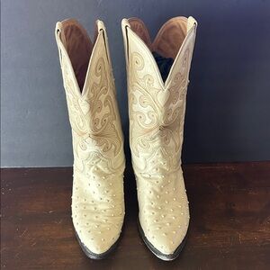 Elegant Beige Embroidered Heeled Boots